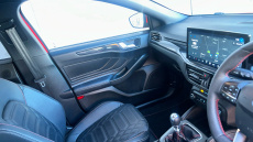 Ford Focus 1.0 EcoBoost Hybrid mHEV 155 ST-Line Vignale 5dr Petrol Hatchback